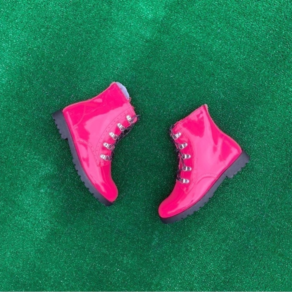 These are brand new never wore pink boots